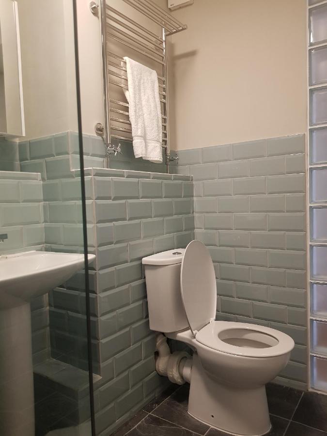 Beautiful 3-Bedroom Flat With Stunning Views London Ngoại thất bức ảnh