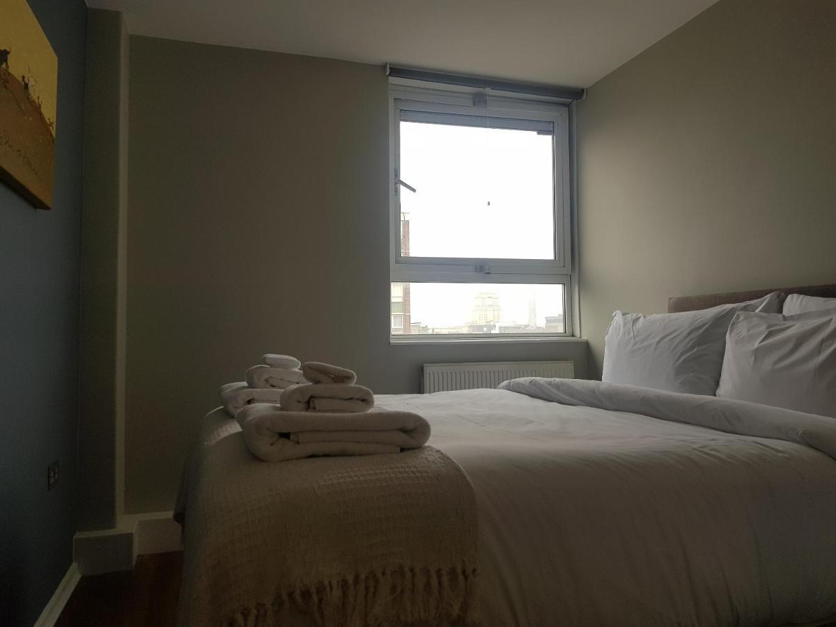 Beautiful 3-Bedroom Flat With Stunning Views London Ngoại thất bức ảnh